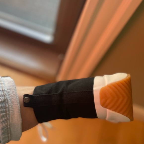 Winnona Lace-Up Platform Sneaker
MADDEN GIRL NWT size 7.5 - Picture 6 of 16